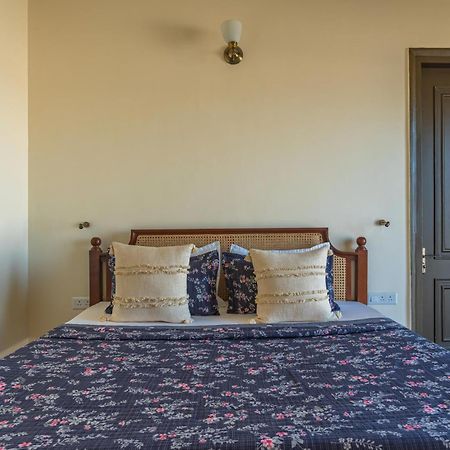 Stayvista At Amulyam Villa With Lawn & Bonfire Муктешвар Экстерьер фото