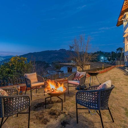 Stayvista At Amulyam Villa With Lawn & Bonfire Муктешвар Экстерьер фото