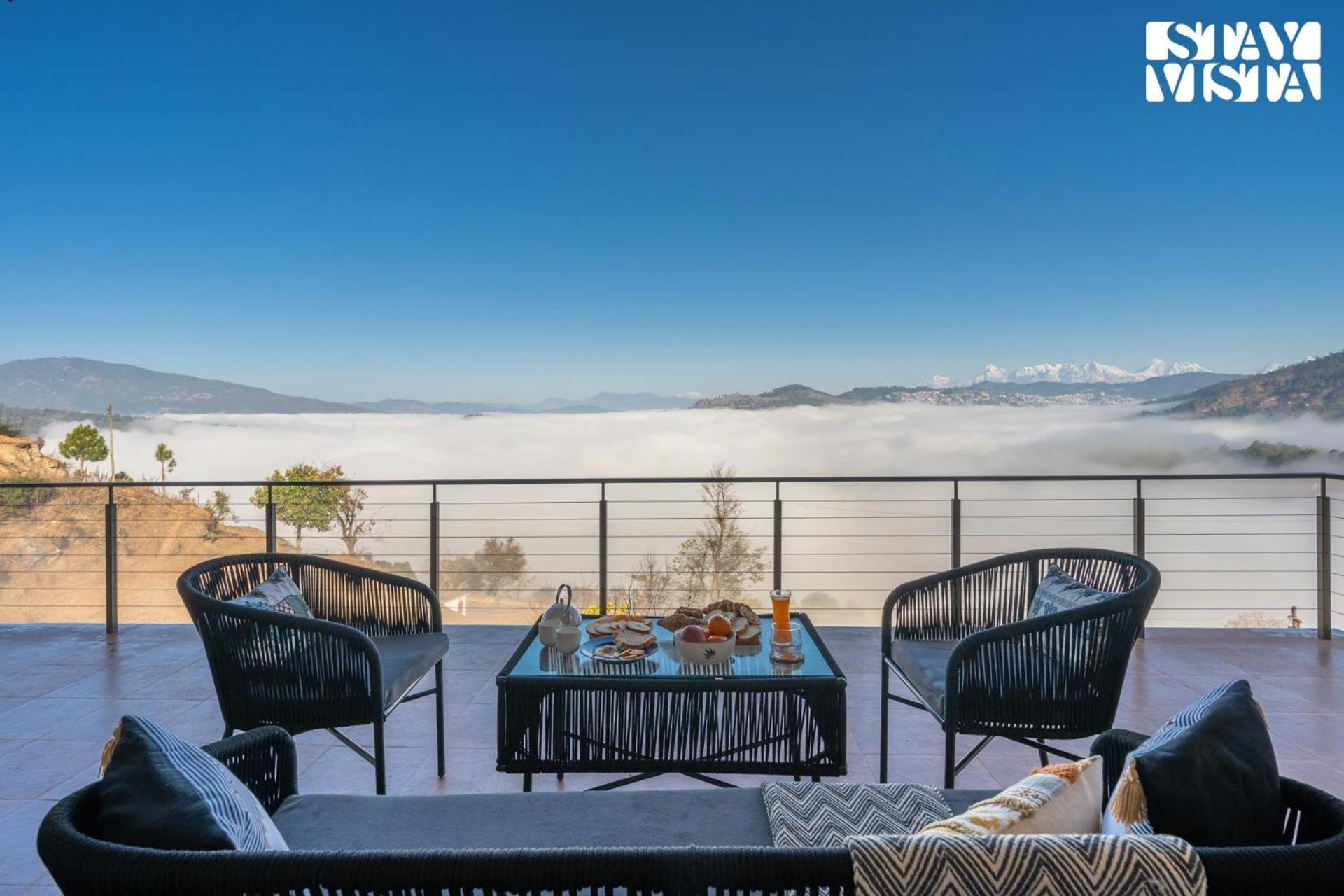 Stayvista At Amulyam Villa With Lawn & Bonfire Муктешвар Экстерьер фото