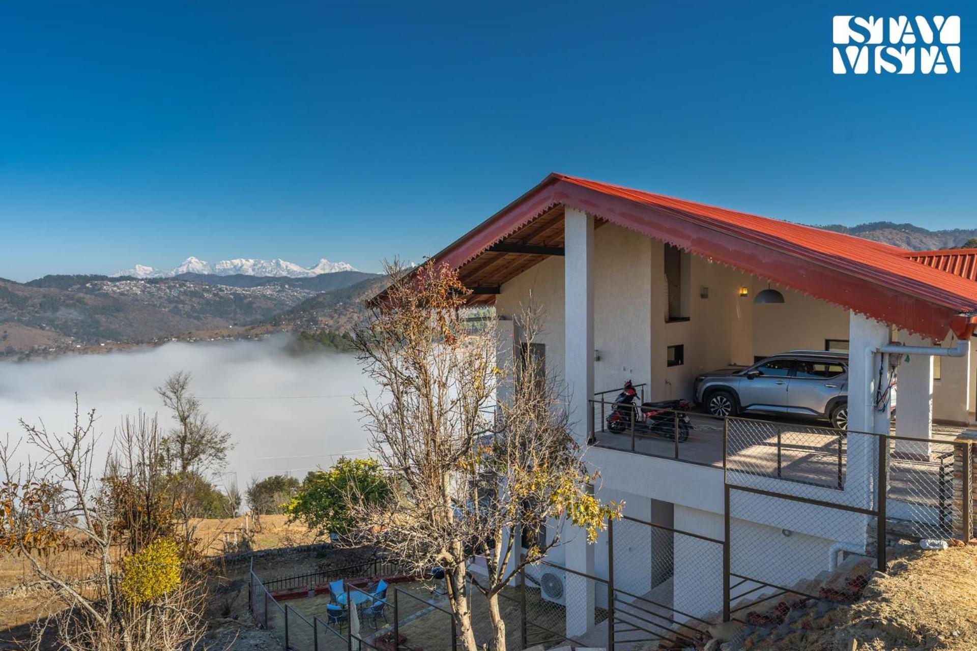 Stayvista At Amulyam Villa With Lawn & Bonfire Муктешвар Экстерьер фото