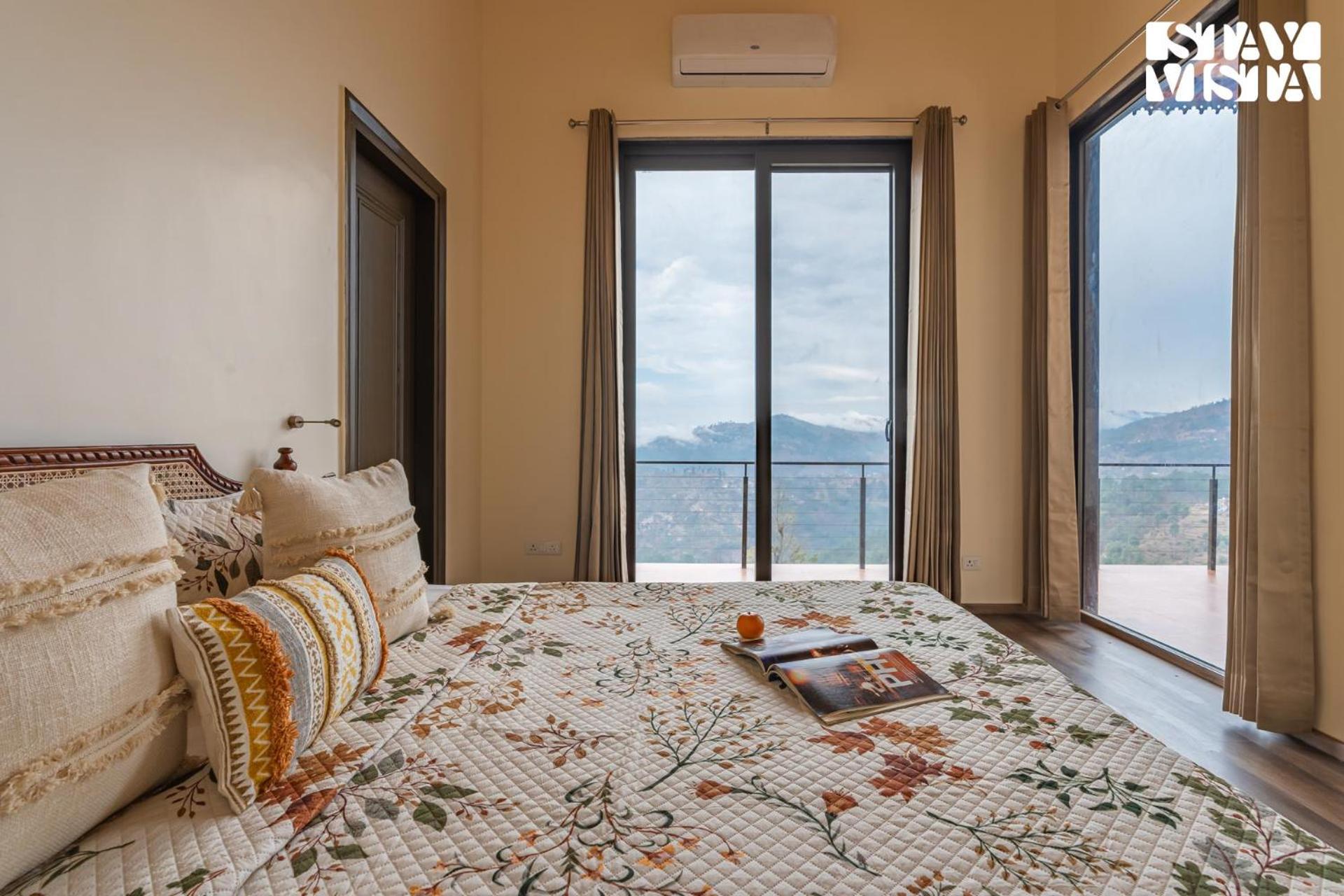 Stayvista At Amulyam Villa With Lawn & Bonfire Муктешвар Экстерьер фото